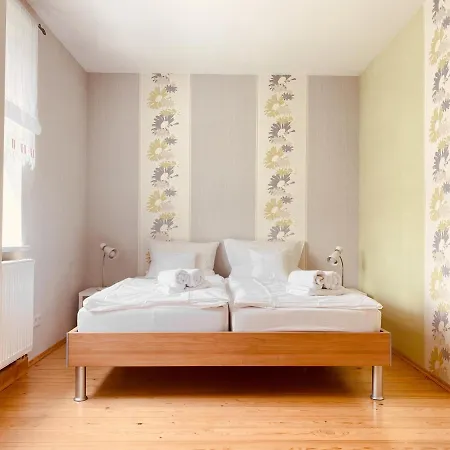 Ferienwohnung Kirbis In Meiningen 公寓 *