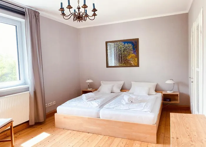 Appartement Ruhig, Modern & Naehe Altstadt!