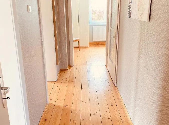 Ruhig, Modern & Naehe Altstadt! Apartman *