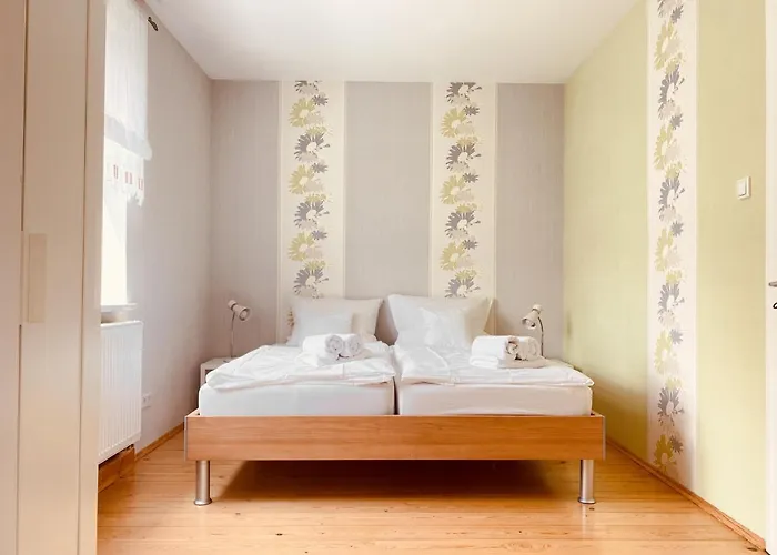 Ruhig, Modern & Naehe Altstadt! Appartement *