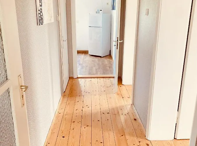 Appartement Ruhig, Modern & Naehe Altstadt!
